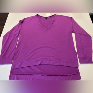 Beyond Yoga. High-low sweatshirt top. Woman’s large